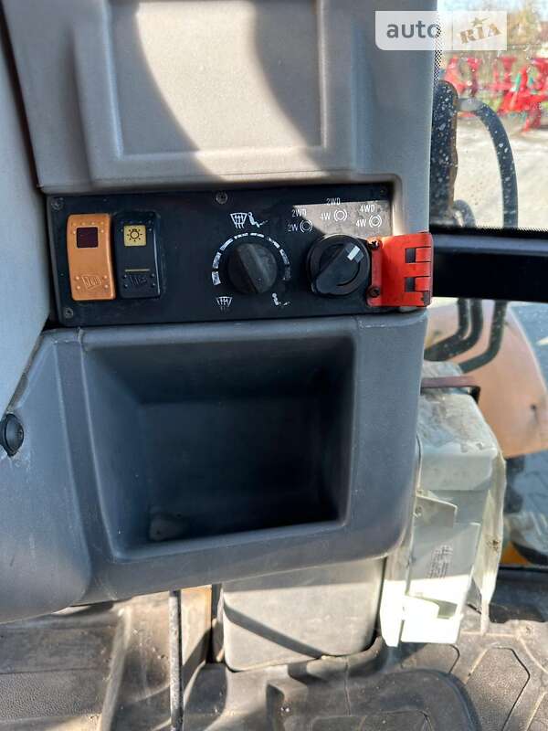 Екскаватор навантажувач JCB 3CX 2000 в Горохові