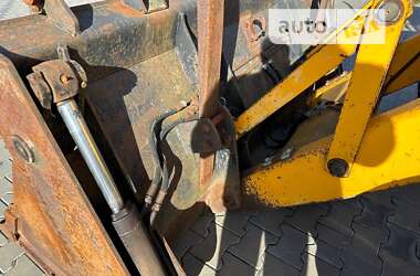 Экскаватор погрузчик JCB 3CX 2000 в 