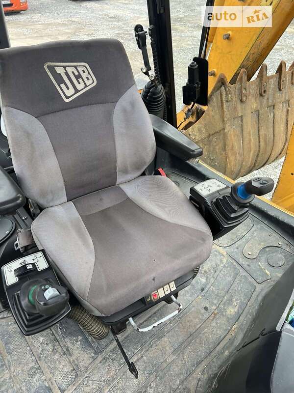 Екскаватор навантажувач JCB 3CX 2008 в Львові