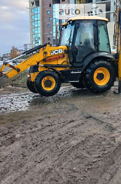 Екскаватор навантажувач JCB 3CX 2012 в Чернівцях