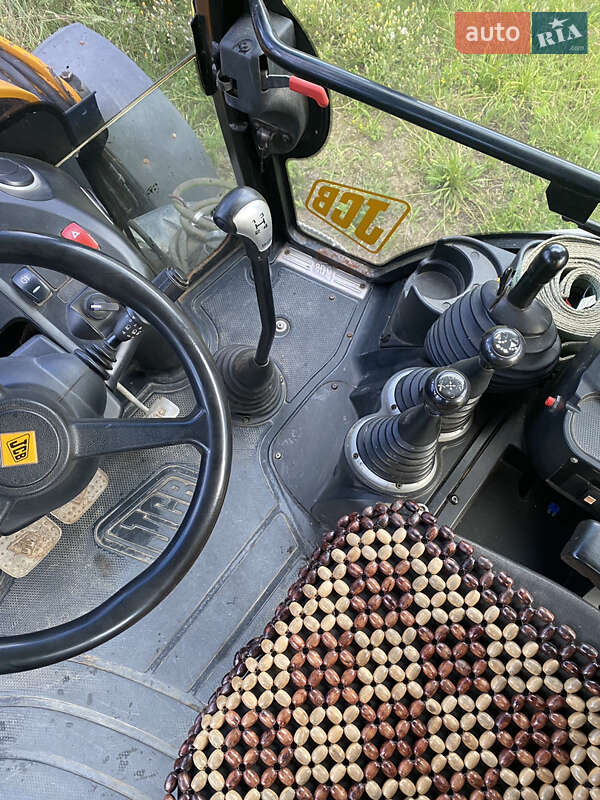 Екскаватор навантажувач JCB 3CX 2013 в Харкові