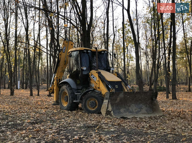 Екскаватор навантажувач JCB 3CX 2013 в Харкові
