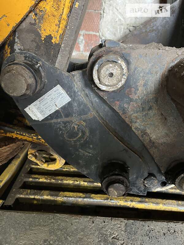 Экскаватор погрузчик JCB 3CX 2008 в Черновцах