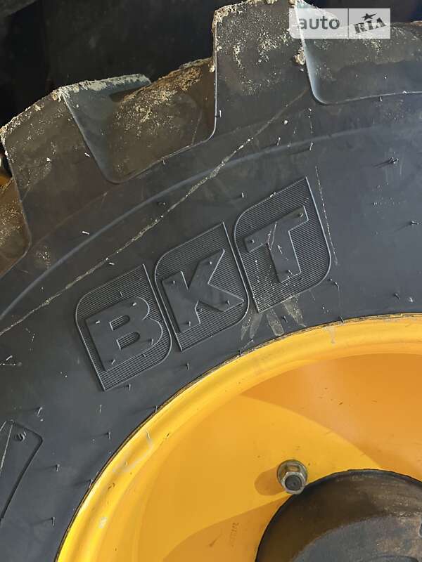 Экскаватор погрузчик JCB 3CX 2008 в Черновцах