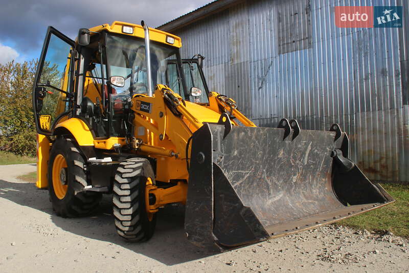 Экскаватор погрузчик JCB 3CX 2003 в Житомире