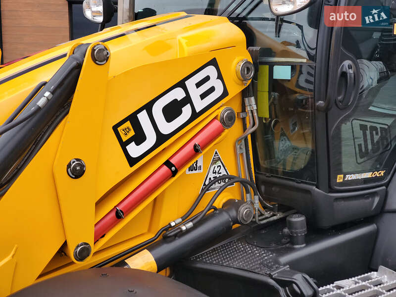 Экскаватор погрузчик JCB 3CX 2018 в Ровно