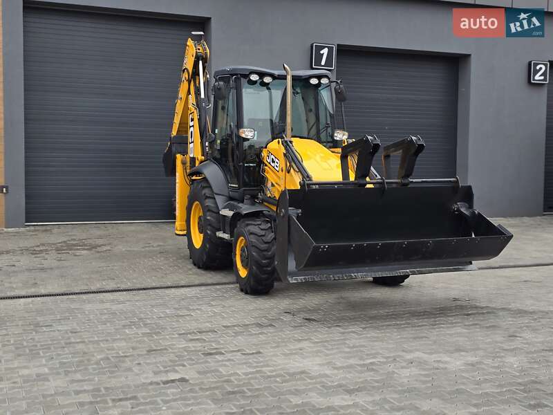 Экскаватор погрузчик JCB 3CX 2017 в Ровно