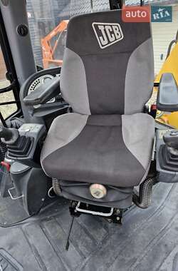 Екскаватор навантажувач JCB 3CX 2005 в 