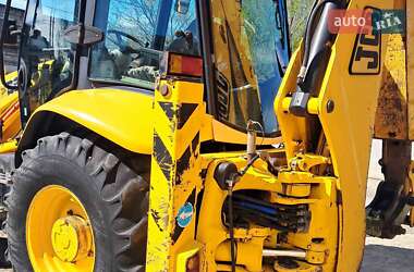 Экскаватор погрузчик JCB 3CX 2006 в 