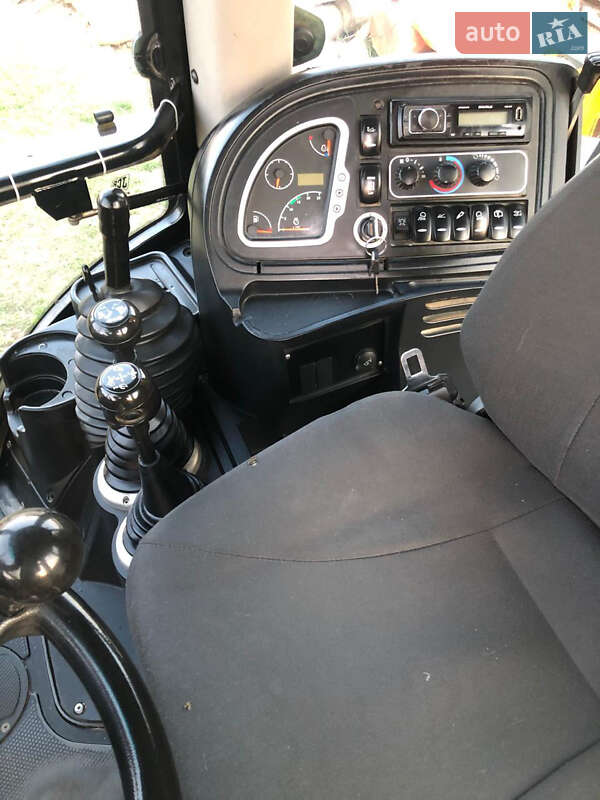 Екскаватор навантажувач JCB 3CX 2014 в Івано-Франківську