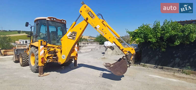 Екскаватор навантажувач JCB 3CX 2002 в Чернівцях