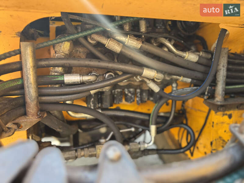 Экскаватор погрузчик JCB 3CX 2007 в Одессе