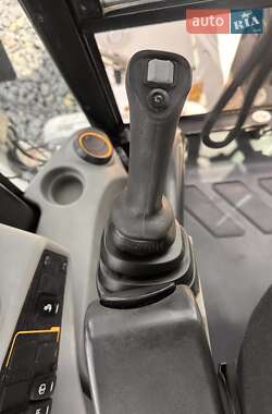 Экскаватор погрузчик JCB 3CX 2018 в 