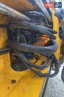 Экскаватор погрузчик JCB 3CX 2004 в 