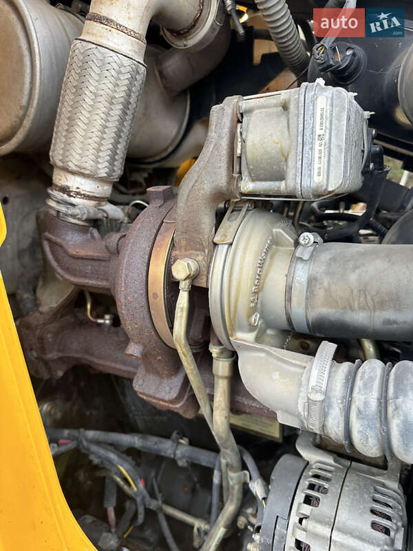 Экскаватор погрузчик JCB 3CX 2015 в Одессе