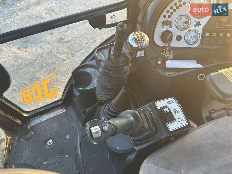 Екскаватор навантажувач JCB 3CX 2007 в Березному