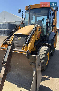 Экскаватор погрузчик JCB 3CX 2010 в 