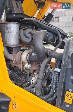 Экскаватор погрузчик JCB 3CX 2019 в 