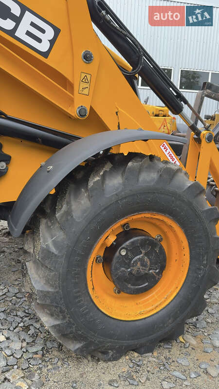 Экскаватор погрузчик JCB 3CX 2018 в Виноградове фото 10 Экскаватор погрузчик JCB 3CX 2018 в Виноградове