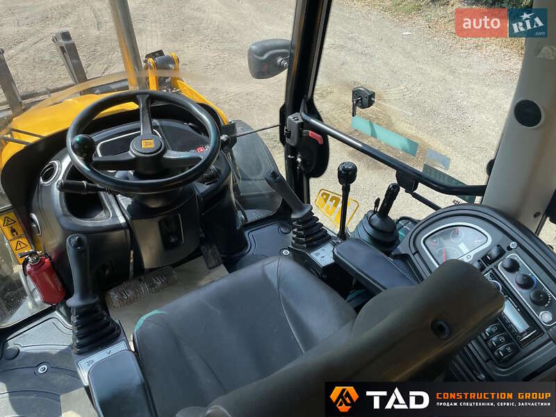 Екскаватор навантажувач JCB 3CX 2014 в Києві
