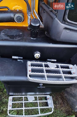 Экскаватор погрузчик JCB 3CX 2010 в 