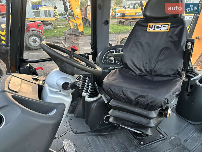 Экскаватор погрузчик JCB 3CX 2010 в Львове