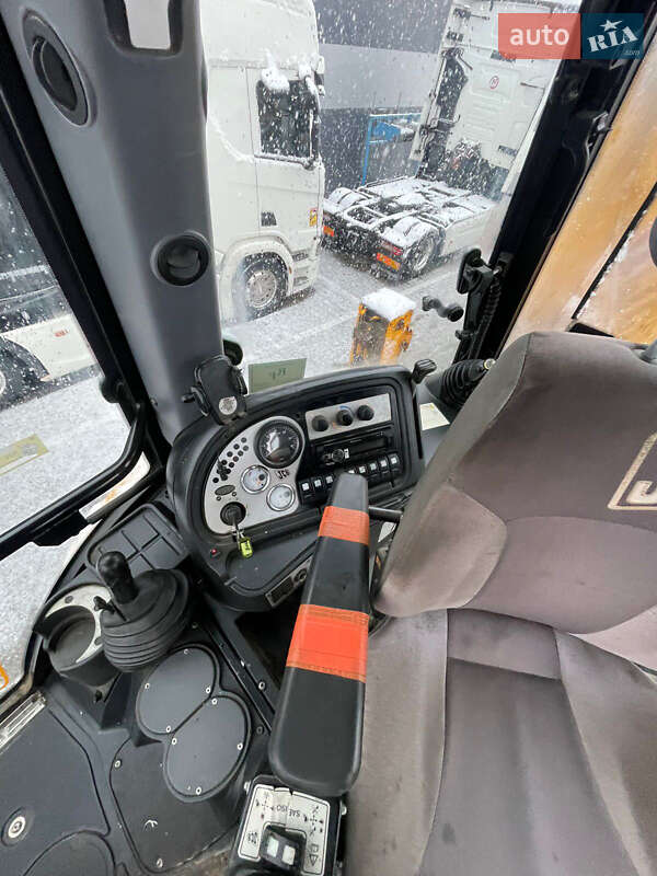 Экскаватор погрузчик JCB 3CX 2007 в Львове