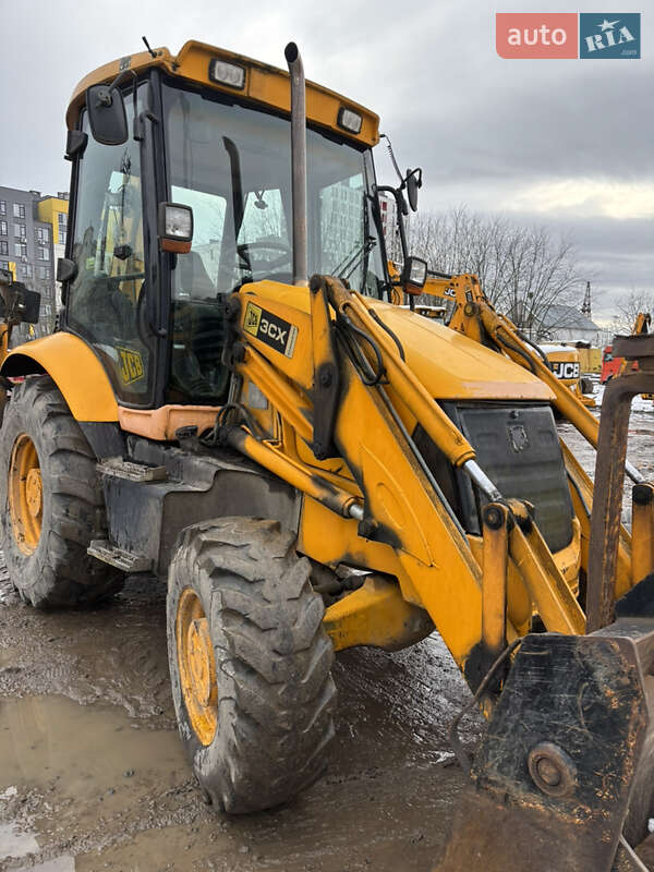 Экскаватор погрузчик JCB 3CX 2005 в Львове