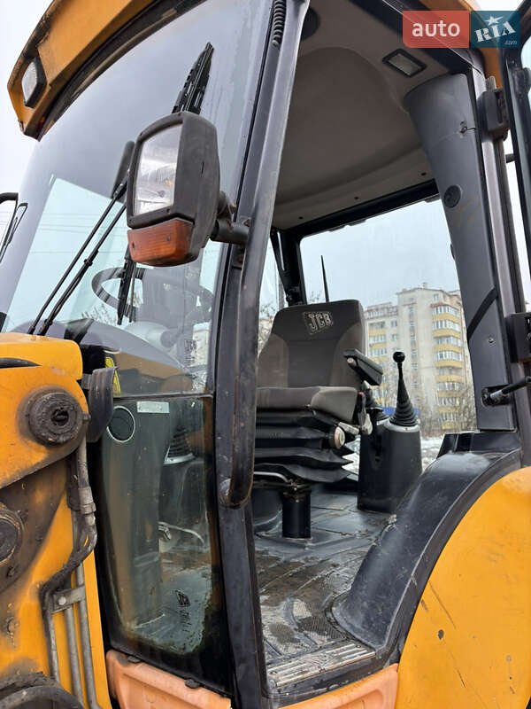 Экскаватор погрузчик JCB 3CX 2005 в Львове