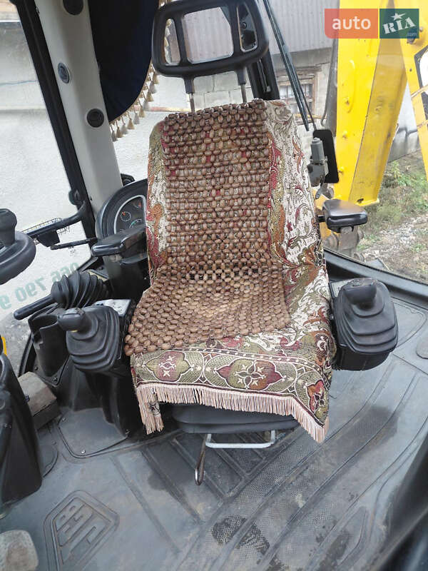 Экскаватор погрузчик JCB 3CX 2011 в Харькове фото 13 Экскаватор погрузчик JCB 3CX 2011 в Харькове