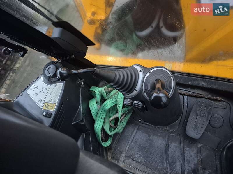 Экскаватор погрузчик JCB 3CX 2010 в Львове фото 13 Экскаватор погрузчик JCB 3CX 2010 в Львове