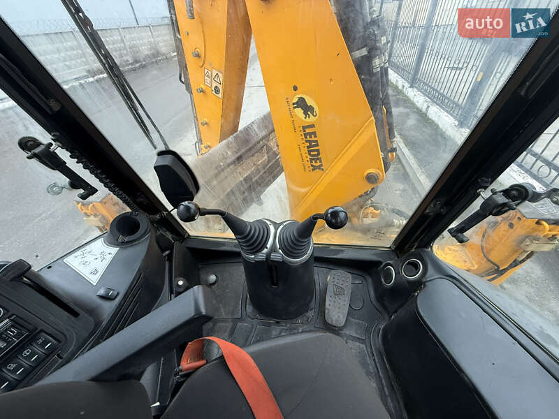 Колесный экскаватор JCB 3CX 2018 в Киеве