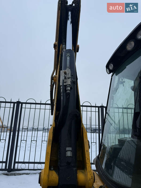 Экскаватор погрузчик JCB 3CX 2011 в Киеве