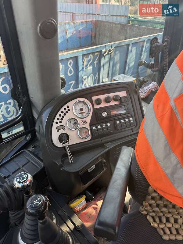 Экскаватор погрузчик JCB 3CX 2005 в Одессе фото 4 Экскаватор погрузчик JCB 3CX 2005 в Одессе