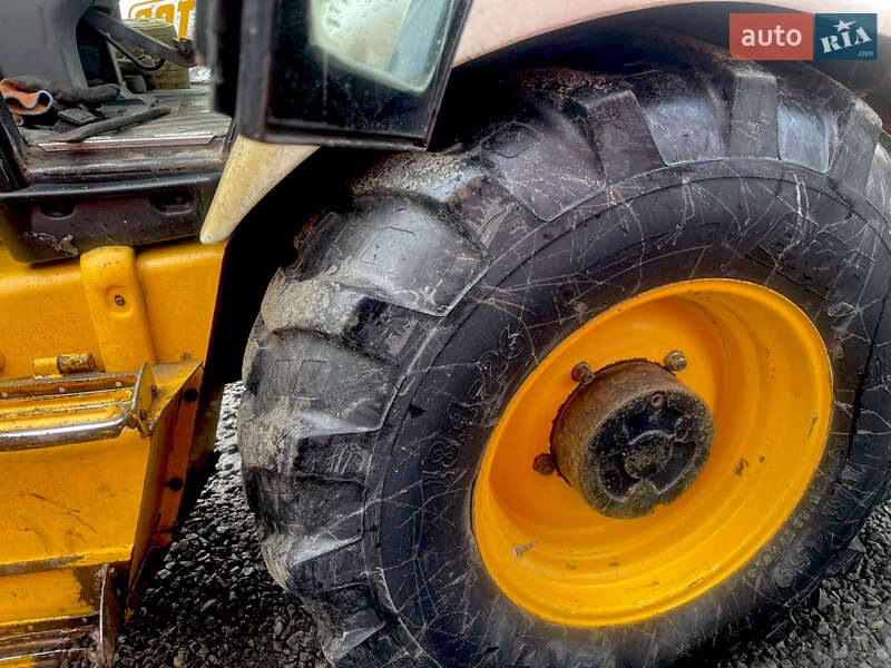 Экскаватор погрузчик JCB 3CX 2001 в Львове