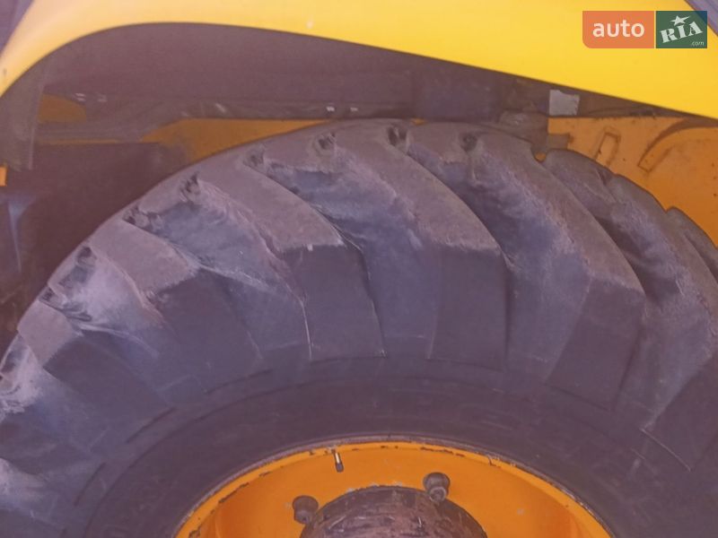 Экскаватор погрузчик JCB 3CX 2003 в Малине