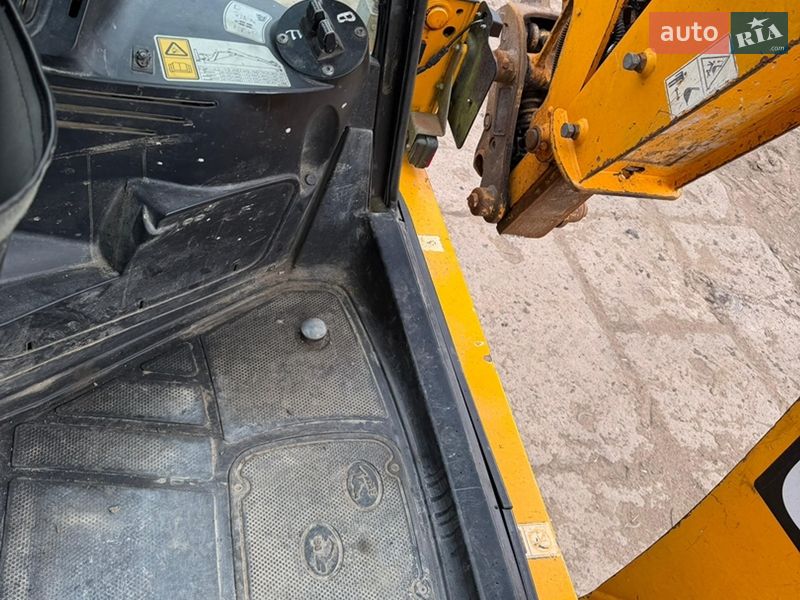 Экскаватор погрузчик JCB 3CX 2016 в Житомире