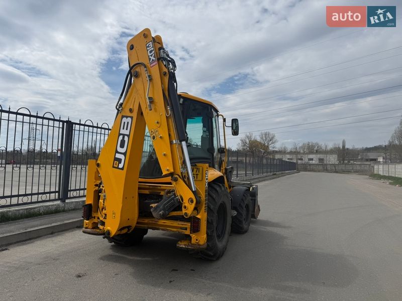 Екскаватор навантажувач JCB 3CX 2021 в Києві фото 3 Екскаватор навантажувач JCB 3CX 2021 в Києві