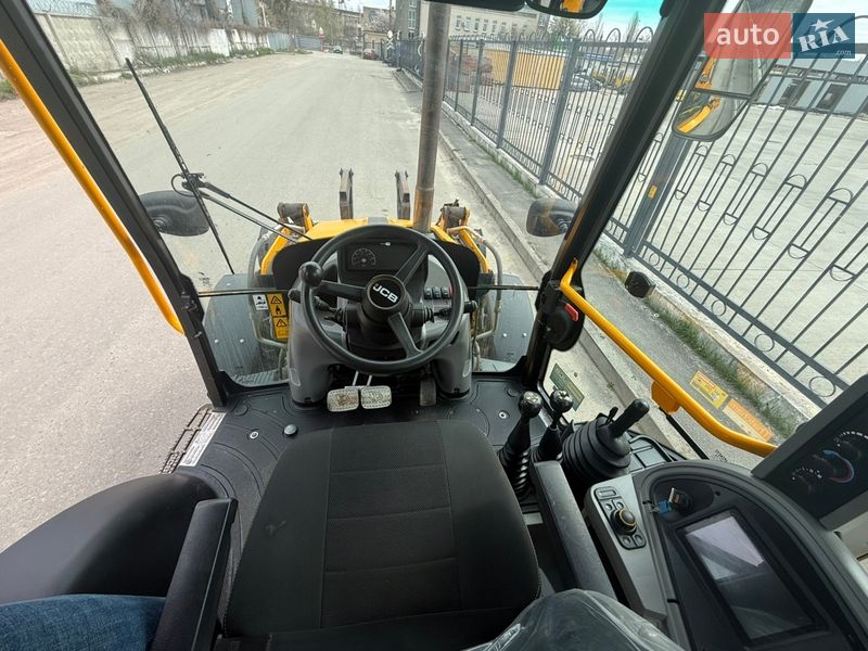 Екскаватор навантажувач JCB 3CX 2021 в Києві фото 21 Екскаватор навантажувач JCB 3CX 2021 в Києві