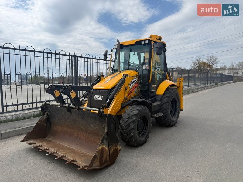 Екскаватор навантажувач JCB 3CX 2021 в Києві фото Екскаватор навантажувач JCB 3CX 2021 в Києві