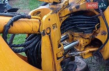 Экскаватор погрузчик JCB 3CX 2004 в Львове