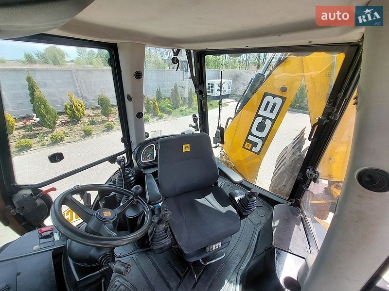 Экскаватор погрузчик JCB 3CX 2013 в Броварах
