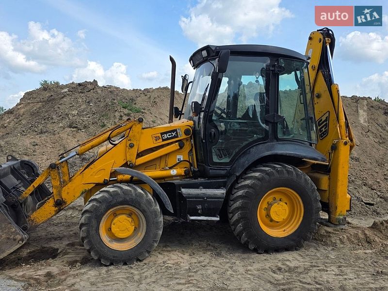 Екскаватор навантажувач JCB 3CX 2004 в Білій Церкві