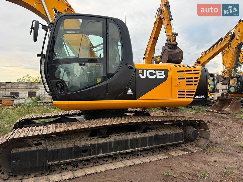 Гусеничный экскаватор JCB 3CX 2013 в Львове