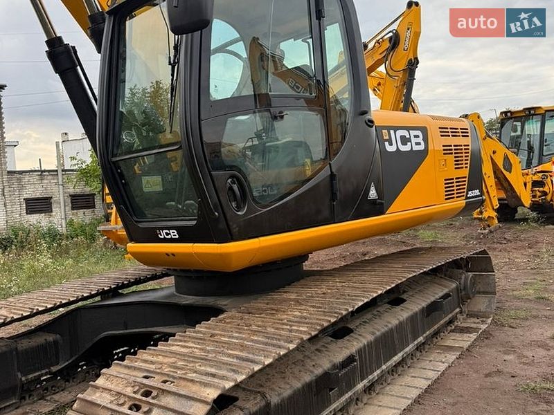 Гусеничный экскаватор JCB 3CX 2013 в Львове
