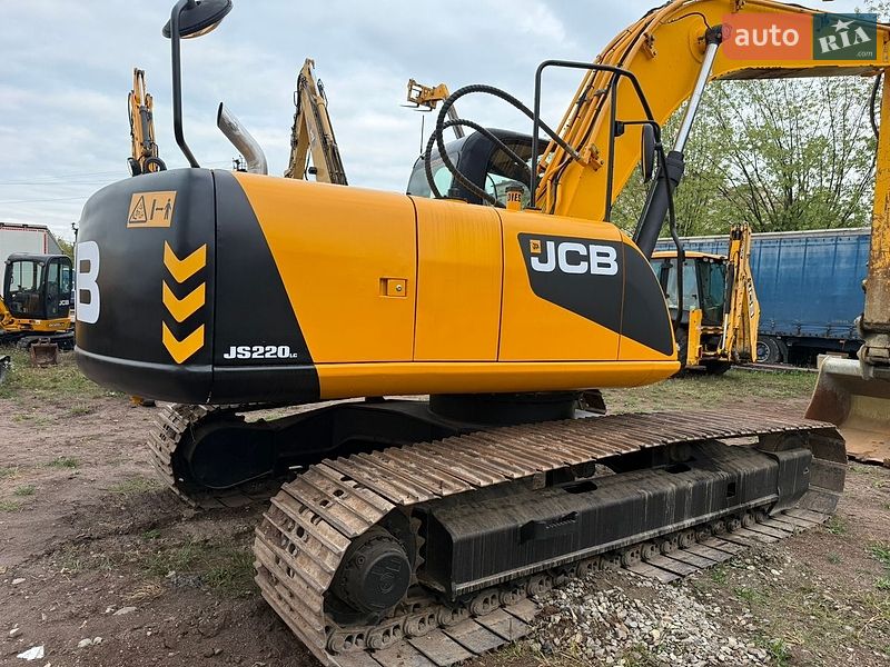 Гусеничный экскаватор JCB 3CX 2013 в Львове