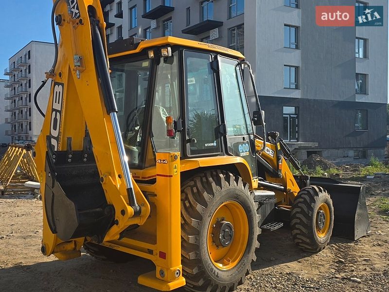 Екскаватор навантажувач JCB 3DX 2025 в Івано-Франківську