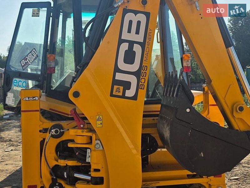Екскаватор навантажувач JCB 3DX 2025 в Івано-Франківську