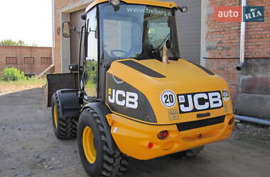 Фронтальный погрузчик JCB 406 2011 в Виннице