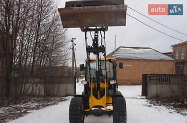 Фронтальный погрузчик JCB 406 2011 в Виннице